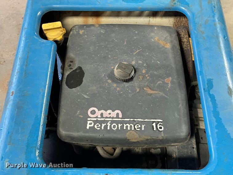 image for item LU9708 Miller Bobcat 225  welder/generator