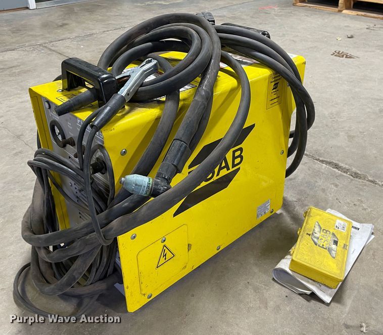 image for item LU9710 Esab PCM 875  plasma cutting system
