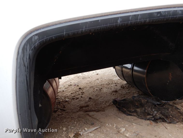 image for item LU9711 2017 GMC Sierra 2500  pickup bed