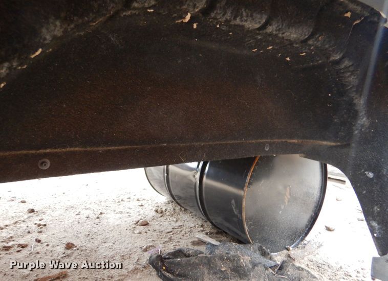 image for item LU9711 2017 GMC Sierra 2500  pickup bed