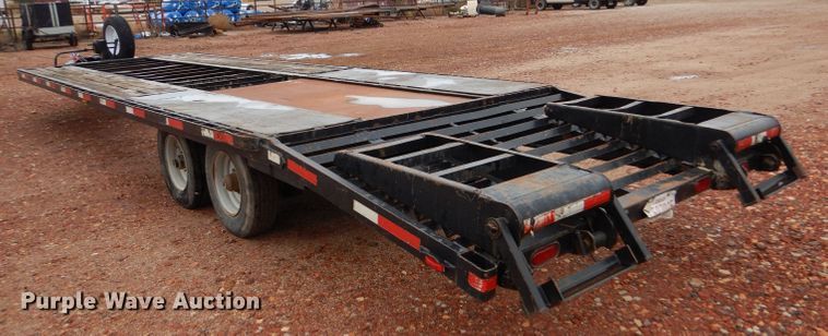 image for item LU9725 2006 EW  equipment trailer