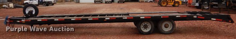 image for item LU9725 2006 EW  equipment trailer