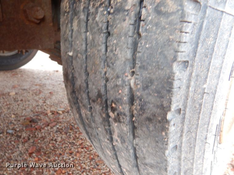 image for item LU9725 2006 EW  equipment trailer