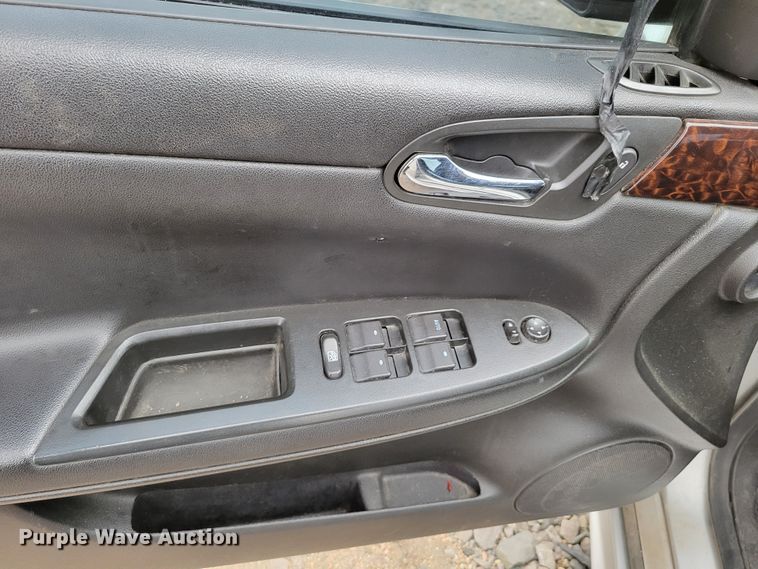 image for item LY9796 2012 Chevrolet Impala LTZ