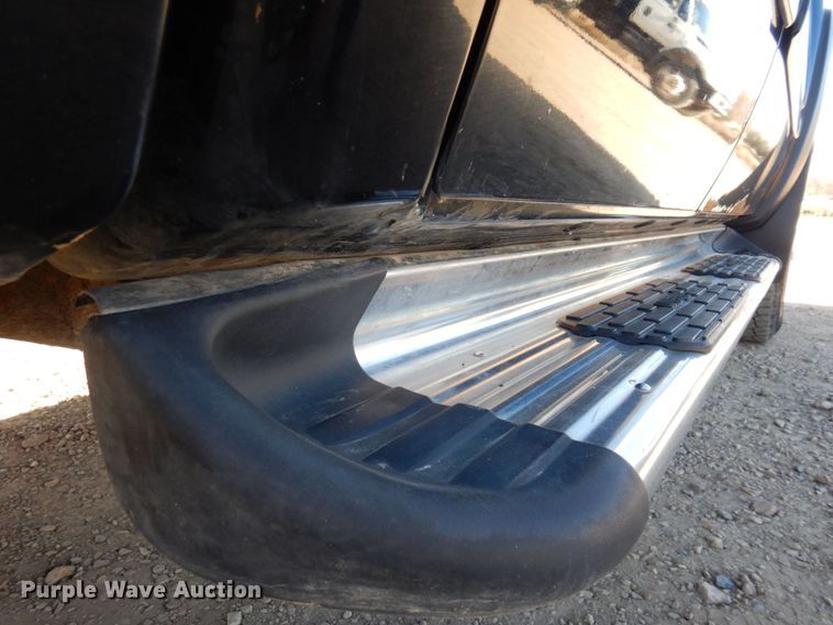 image for item MH9255 2011 Chevrolet Silverado 2500HD LT  Ext. Cab pickup truck