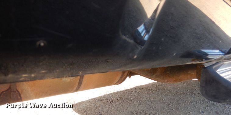 image for item MH9255 2011 Chevrolet Silverado 2500HD LT  Ext. Cab pickup truck