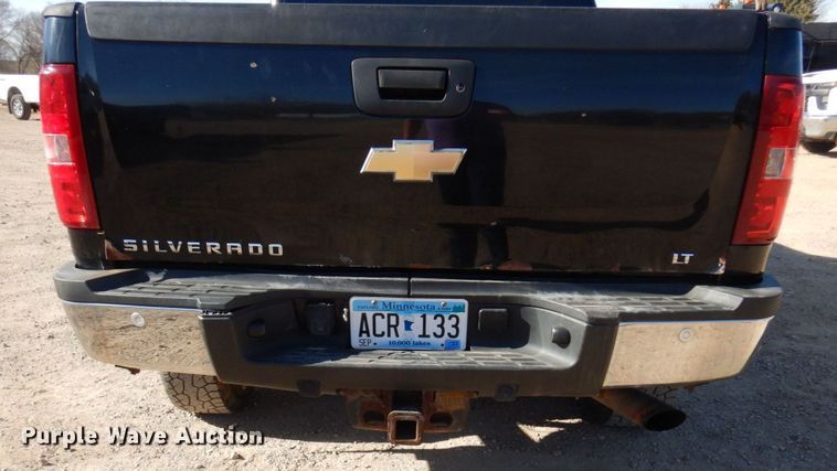 image for item MH9255 2011 Chevrolet Silverado 2500HD LT  Ext. Cab pickup truck