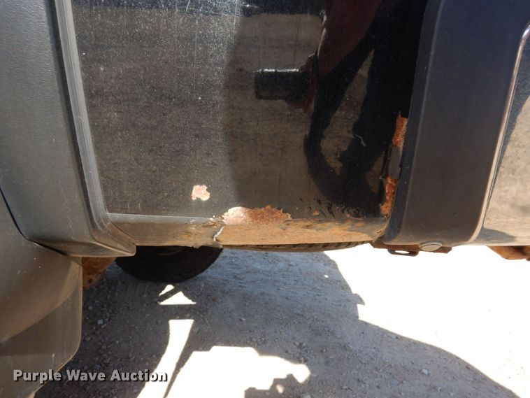 image for item MH9255 2011 Chevrolet Silverado 2500HD LT  Ext. Cab pickup truck