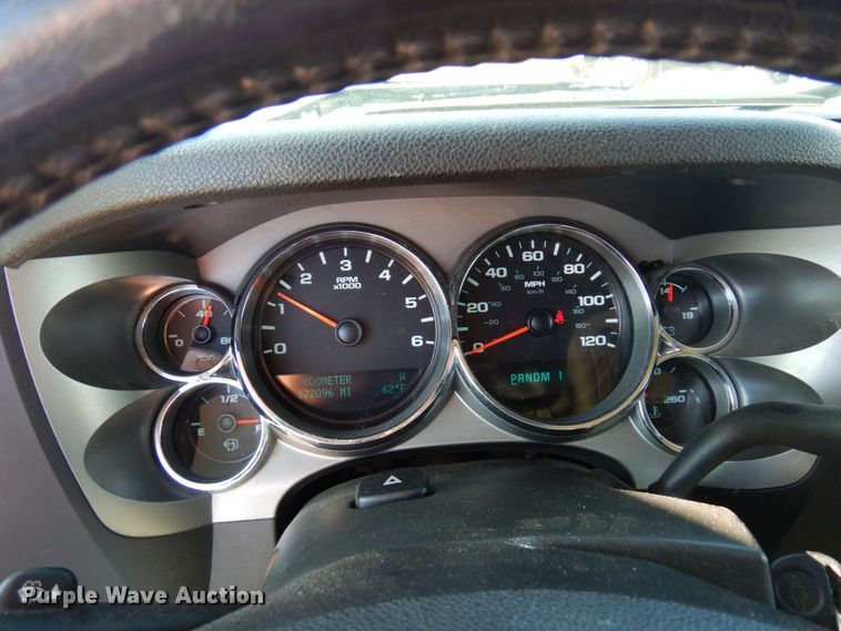 image for item MH9255 2011 Chevrolet Silverado 2500HD LT  Ext. Cab pickup truck