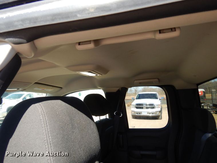 image for item MH9255 2011 Chevrolet Silverado 2500HD LT  Ext. Cab pickup truck