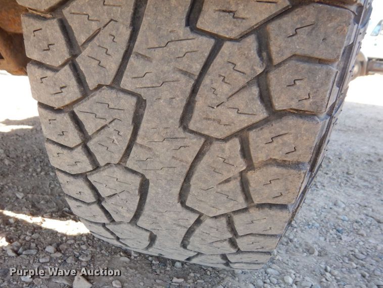 image for item MH9255 2011 Chevrolet Silverado 2500HD LT  Ext. Cab pickup truck