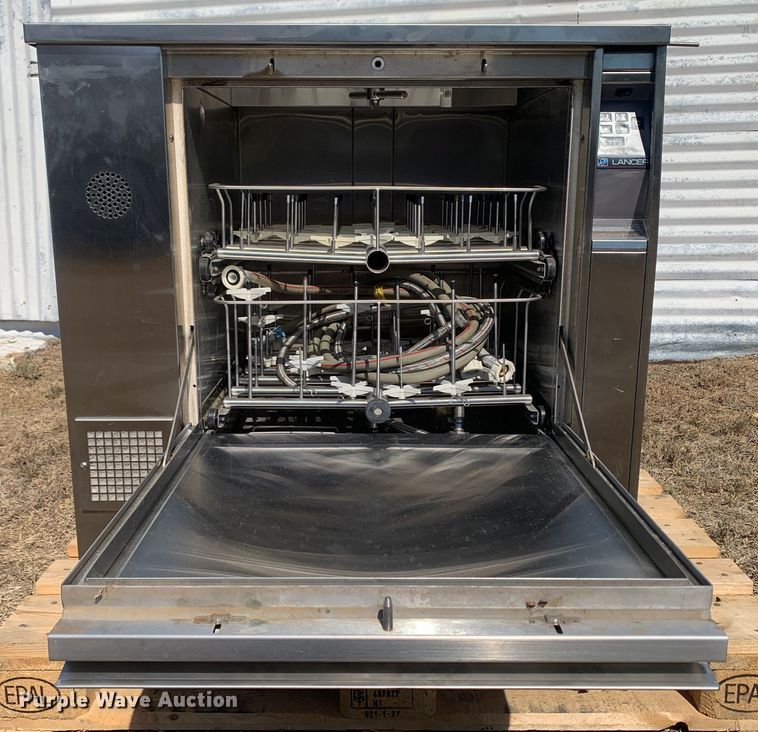 image for item MH9818 2000 Lancer 820UP  laboratory washer