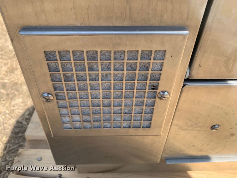 image for item MH9818 2000 Lancer 820UP  laboratory washer