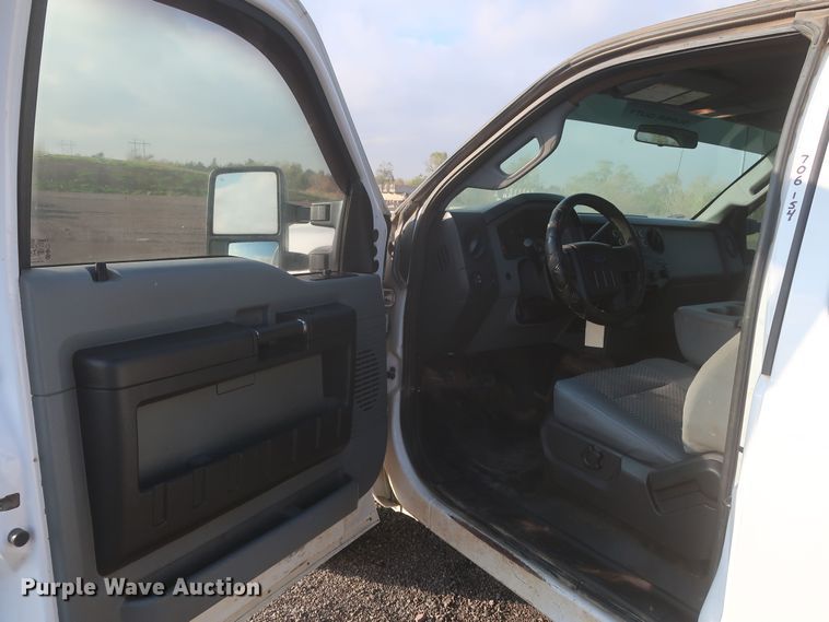 image for item MJ9213 2015 Ford F250 Super Duty  SuperCab pickup truck