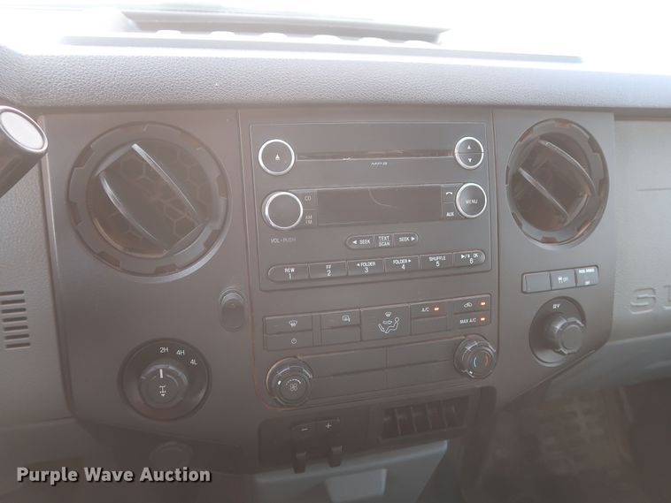 image for item MJ9213 2015 Ford F250 Super Duty  SuperCab pickup truck