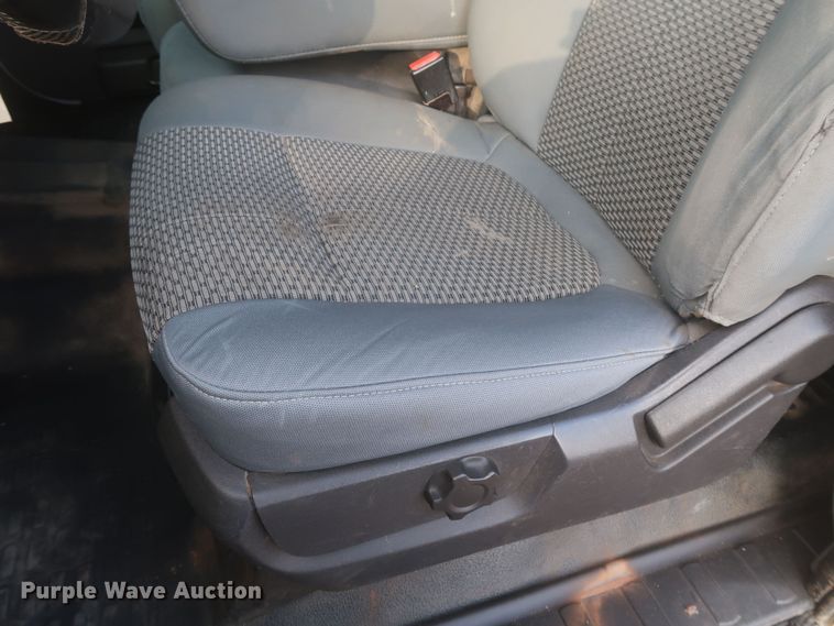 image for item MJ9213 2015 Ford F250 Super Duty  SuperCab pickup truck