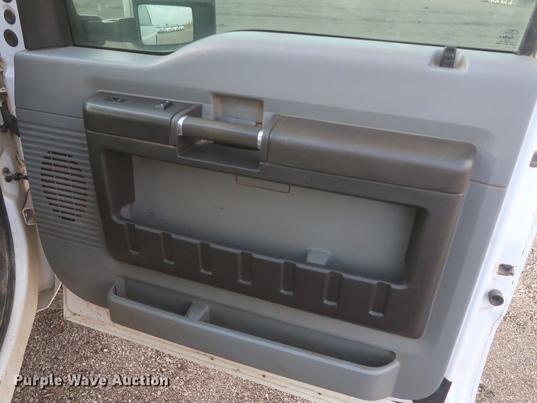 image for item MJ9213 2015 Ford F250 Super Duty  SuperCab pickup truck