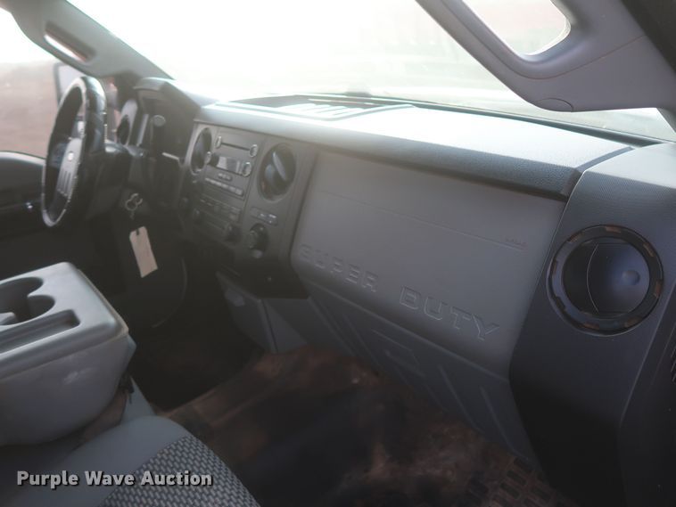 image for item MJ9213 2015 Ford F250 Super Duty  SuperCab pickup truck