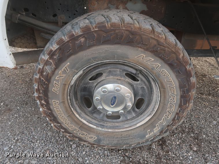 image for item MJ9213 2015 Ford F250 Super Duty  SuperCab pickup truck