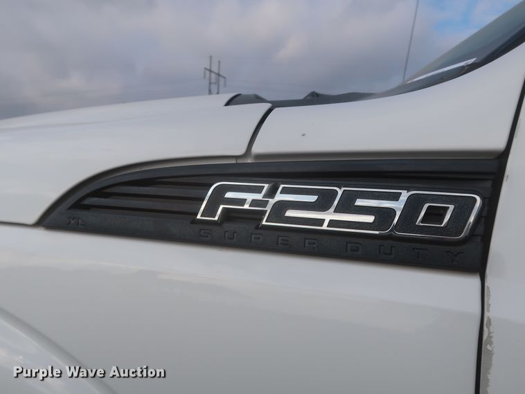 image for item MJ9213 2015 Ford F250 Super Duty  SuperCab pickup truck