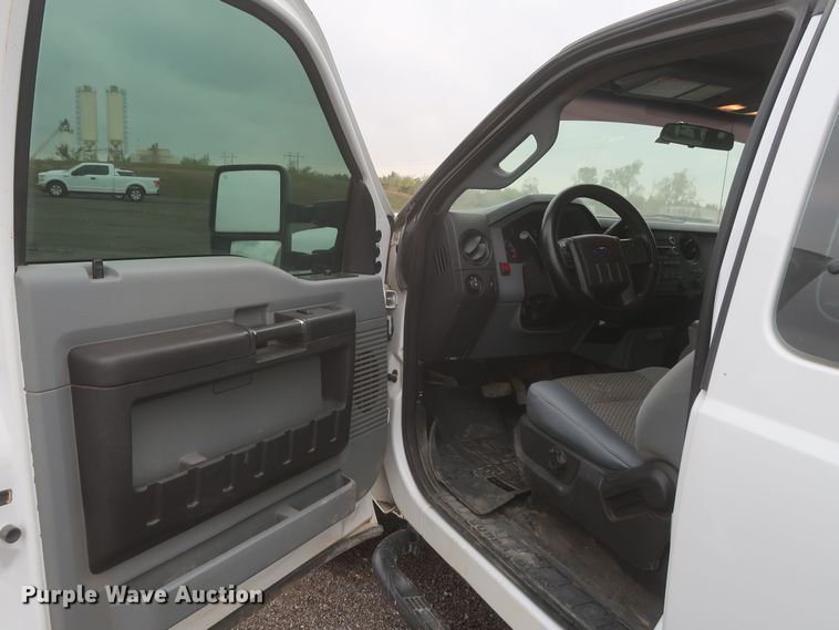 image for item MJ9215 2015 Ford F250 Super Duty  SuperCab pickup truck