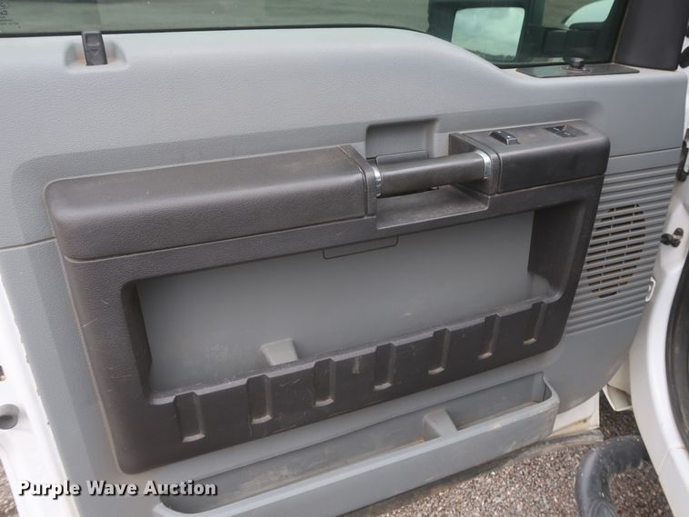 image for item MJ9215 2015 Ford F250 Super Duty  SuperCab pickup truck