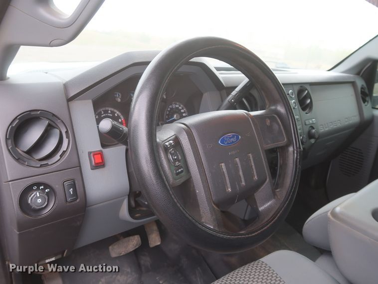 image for item MJ9215 2015 Ford F250 Super Duty  SuperCab pickup truck