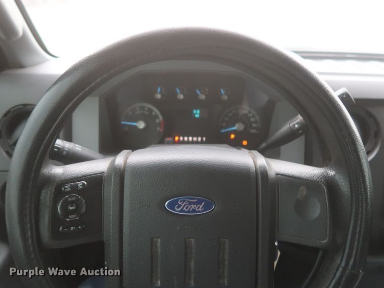 image for item MJ9215 2015 Ford F250 Super Duty  SuperCab pickup truck