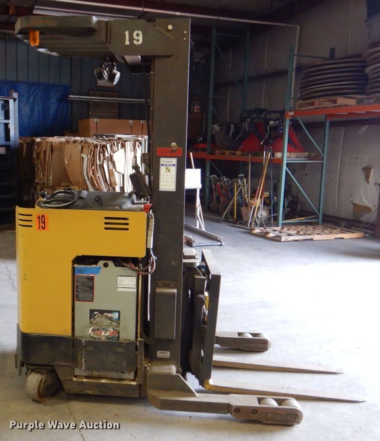 image for item MJ9802 Caterpillar NRR40  order picker