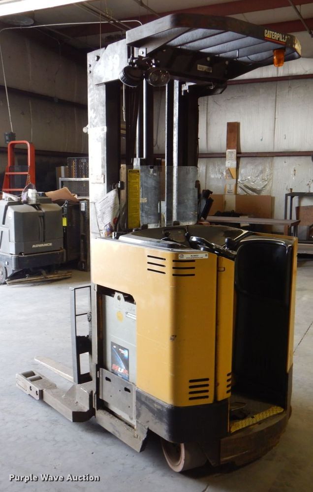 image for item MJ9802 Caterpillar NRR40  order picker