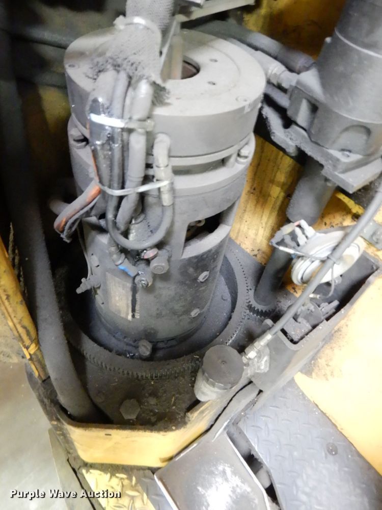 image for item MJ9802 Caterpillar NRR40  order picker