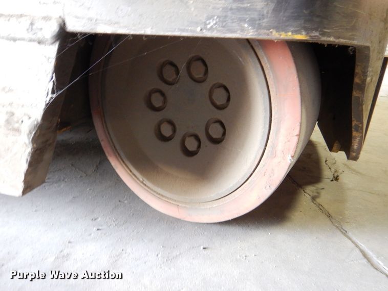 image for item MJ9802 Caterpillar NRR40  order picker