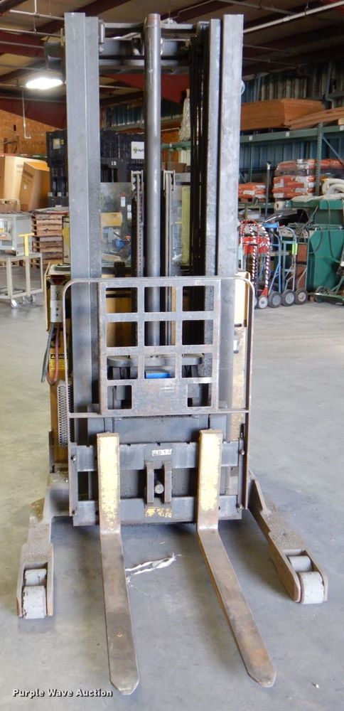 image for item MJ9803 Caterpillar NRR40  order picker