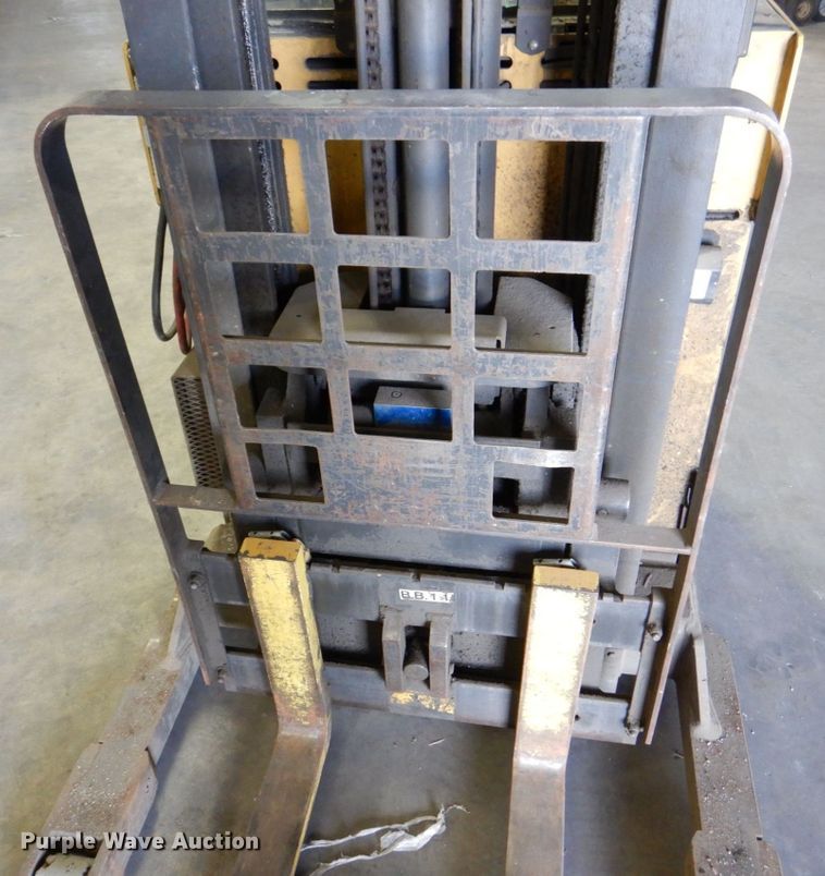 image for item MJ9803 Caterpillar NRR40  order picker