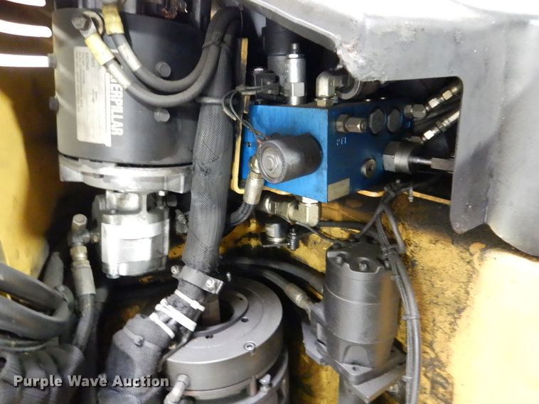 image for item MJ9803 Caterpillar NRR40  order picker