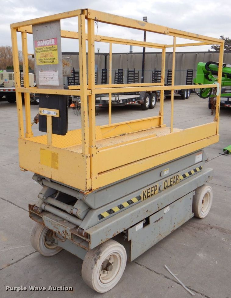 image for item MJ9815 Skyjack SJ3220  scissor lift