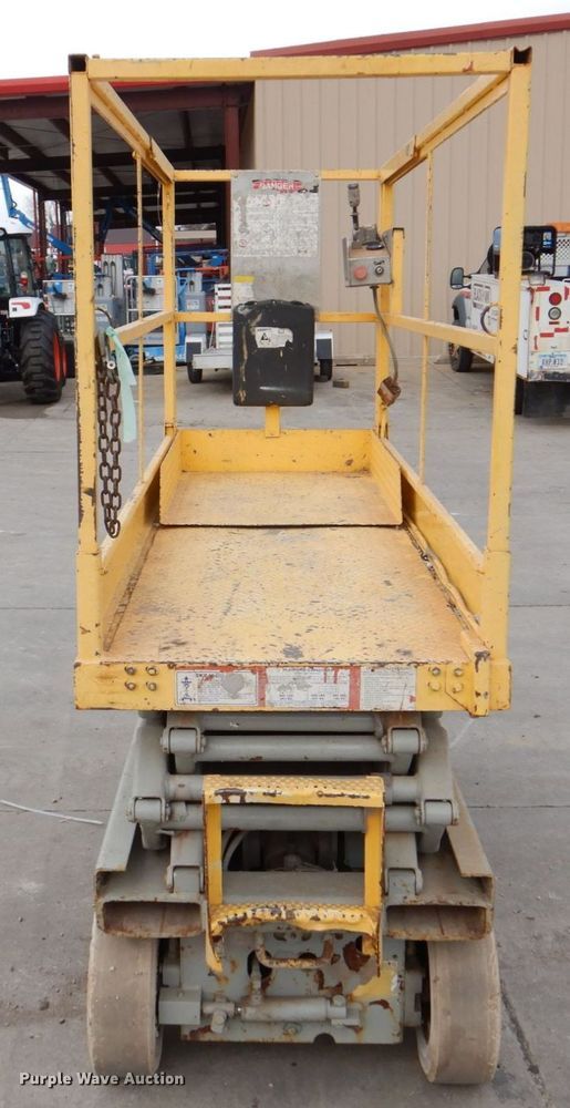 image for item MJ9815 Skyjack SJ3220  scissor lift