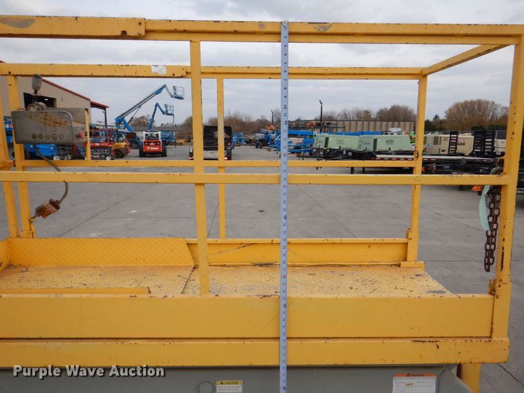 image for item MJ9815 Skyjack SJ3220  scissor lift