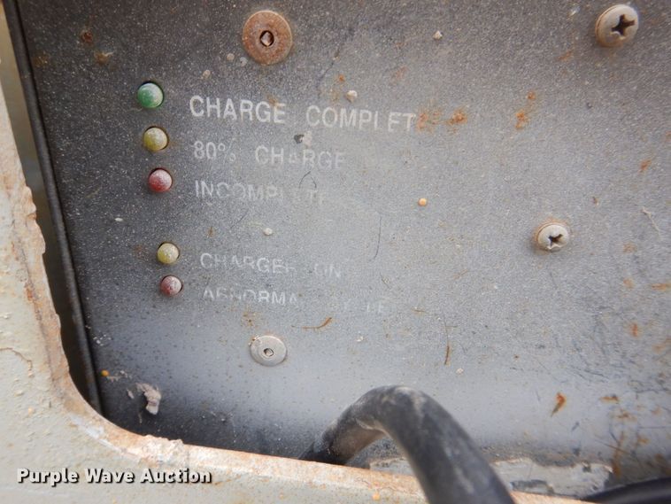 image for item MJ9815 Skyjack SJ3220  scissor lift