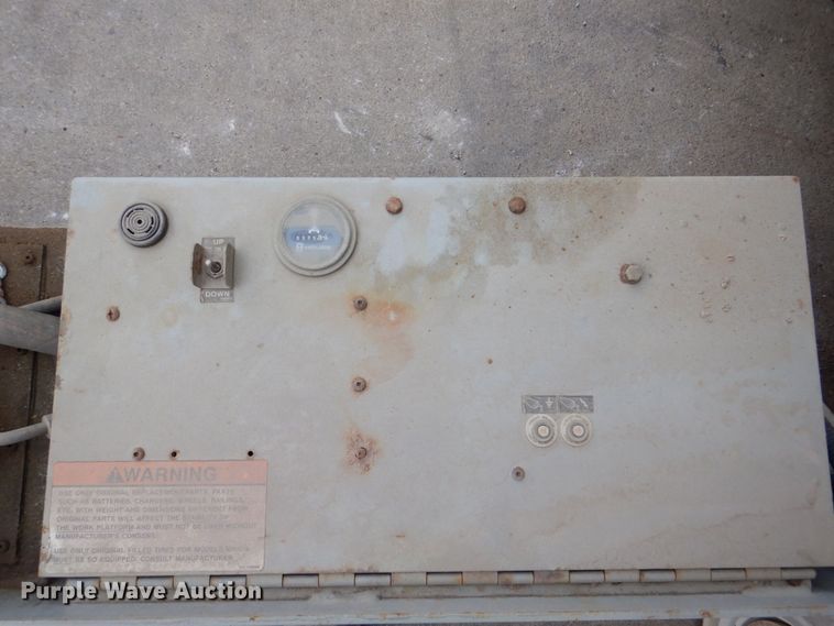 image for item MJ9815 Skyjack SJ3220  scissor lift