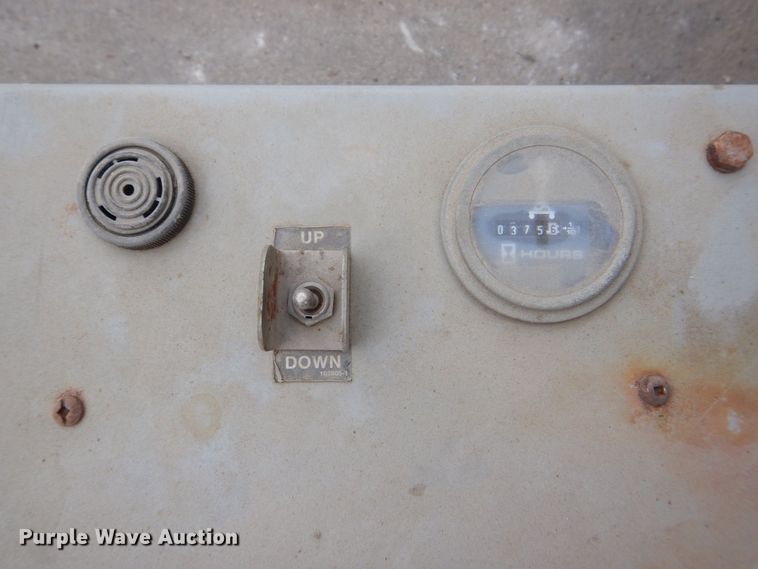 image for item MJ9815 Skyjack SJ3220  scissor lift