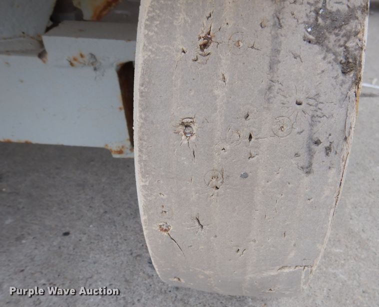 image for item MJ9815 Skyjack SJ3220  scissor lift