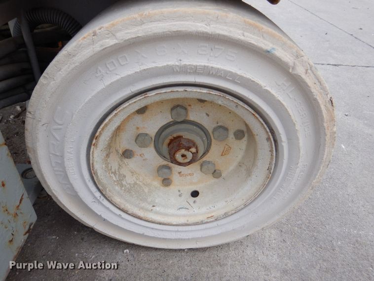 image for item MJ9815 Skyjack SJ3220  scissor lift