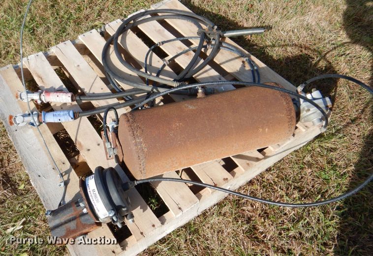 image for item MJ9830 Air over hydraulic brake system