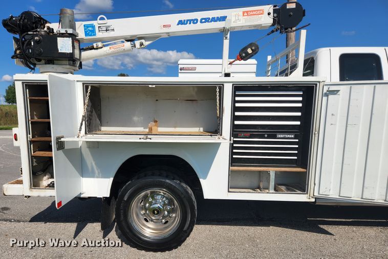 image for item MK9269 2011 Ford F450 Super Duty  SuperCab utility / service truck