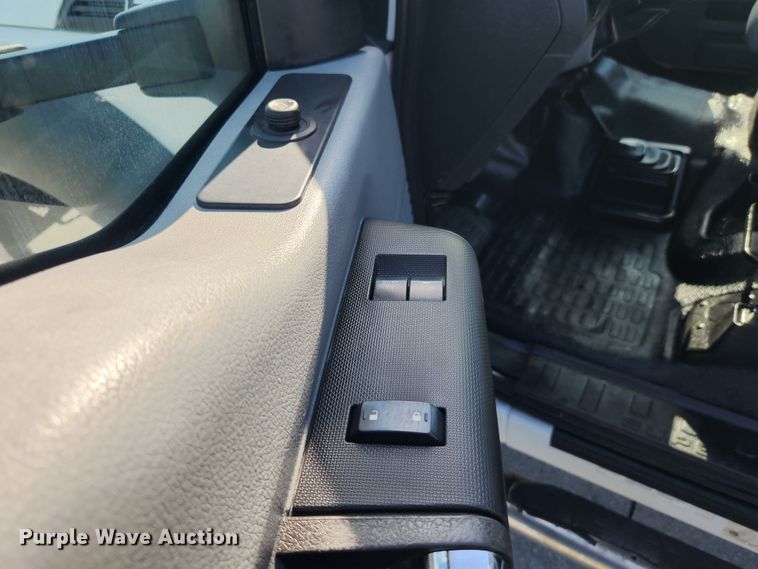 image for item MK9269 2011 Ford F450 Super Duty  SuperCab utility / service truck