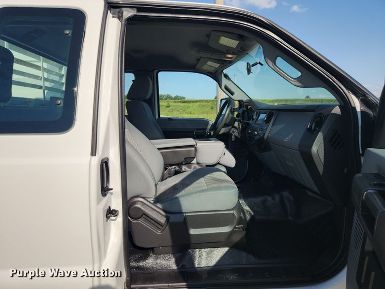 image for item MK9269 2011 Ford F450 Super Duty  SuperCab utility / service truck