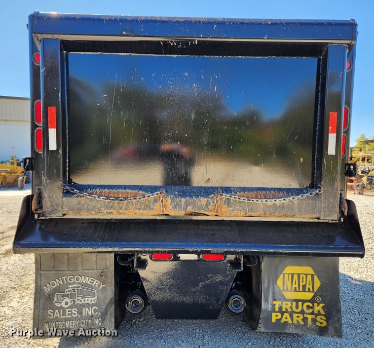 image for item MK9449 2007 Peterbilt 357  dump truck