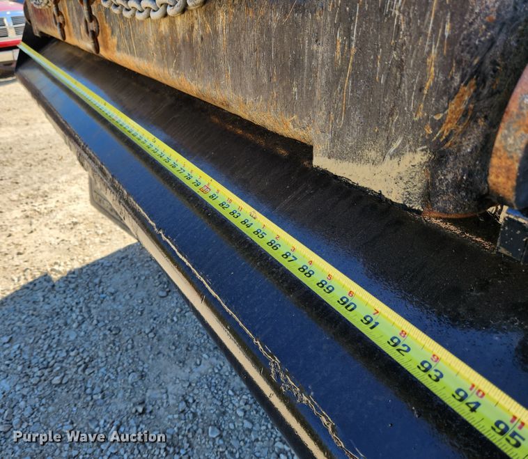 image for item MK9449 2007 Peterbilt 357  dump truck