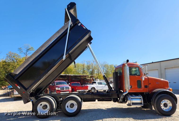 image for item MK9449 2007 Peterbilt 357  dump truck